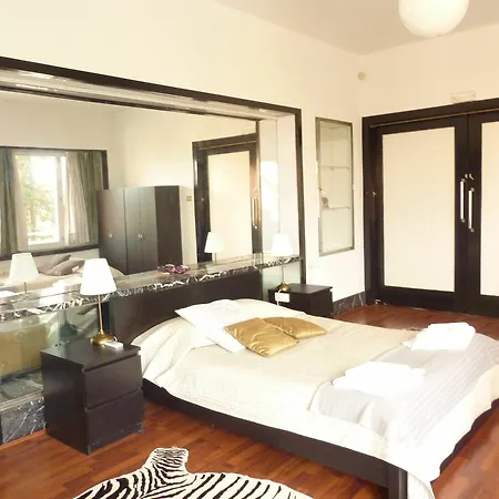 Casa Vilaro 3* バルセロナ